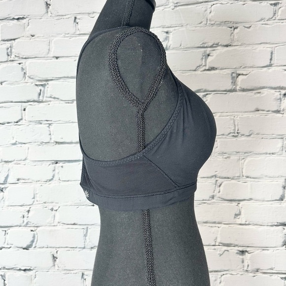 Athleta Women’s Sports Bra Black Size Large VNeck Crisscross Back Gym Active - Picture 2 of 11